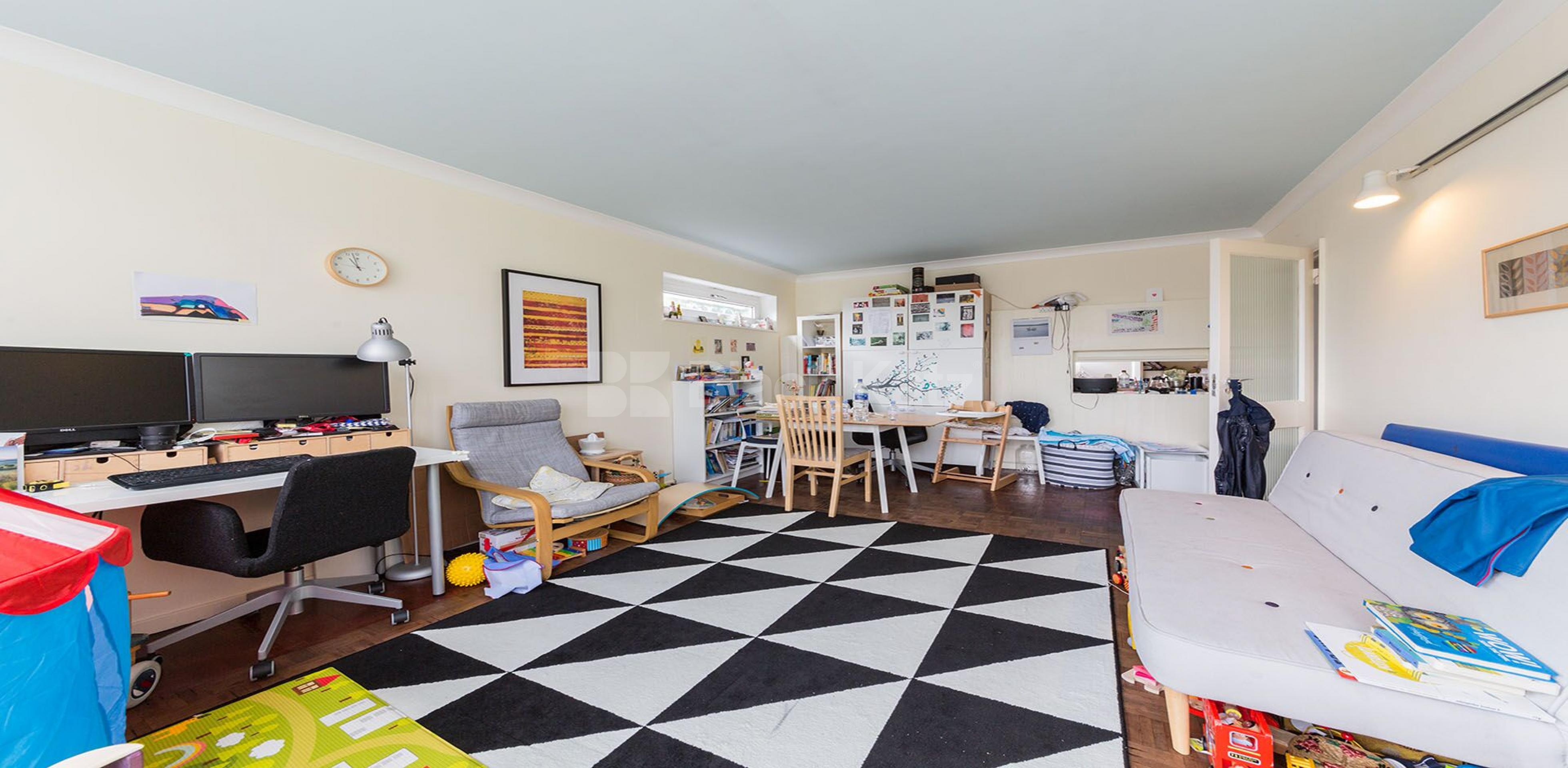 			New Instruction! , 2 Bedroom, 1 bath, 1 reception Apartment			 Stanhope Road, Crouch End / Highgate N6